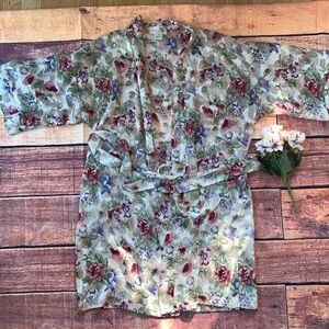 𝅺PRIVATE Luxuries Floral Robe Medium (Ax)